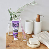 Ora2 Me Aroma Flavor Collection Toothpaste Dreamy Lavender Mint Lifestyle Image
